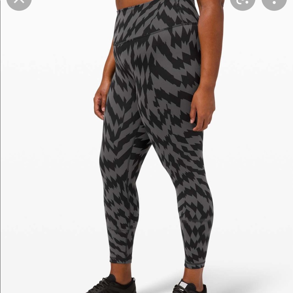 Lululemon Wonder Trains 25”